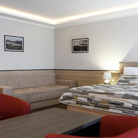 Hotel Vinarstvi U Kaplicky *