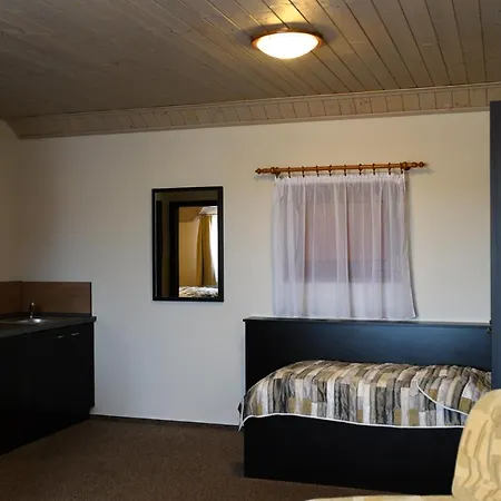 Vinarstvi U Kaplicky Hotel *